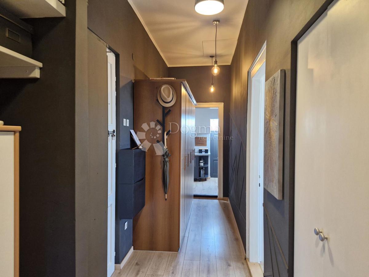 Allogio Branimirova Obala, Zadar, 81m2