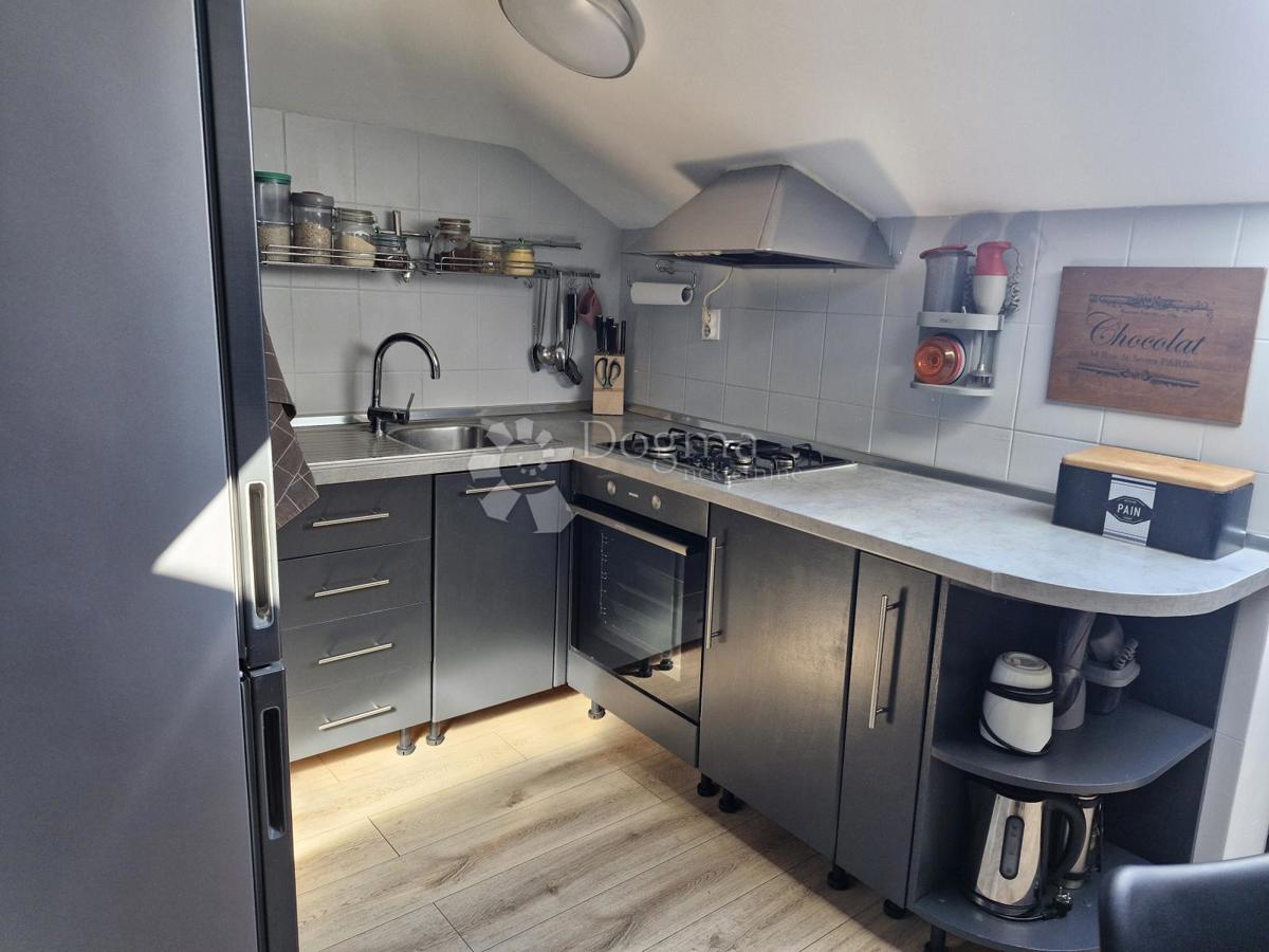 Allogio Branimirova Obala, Zadar, 81m2