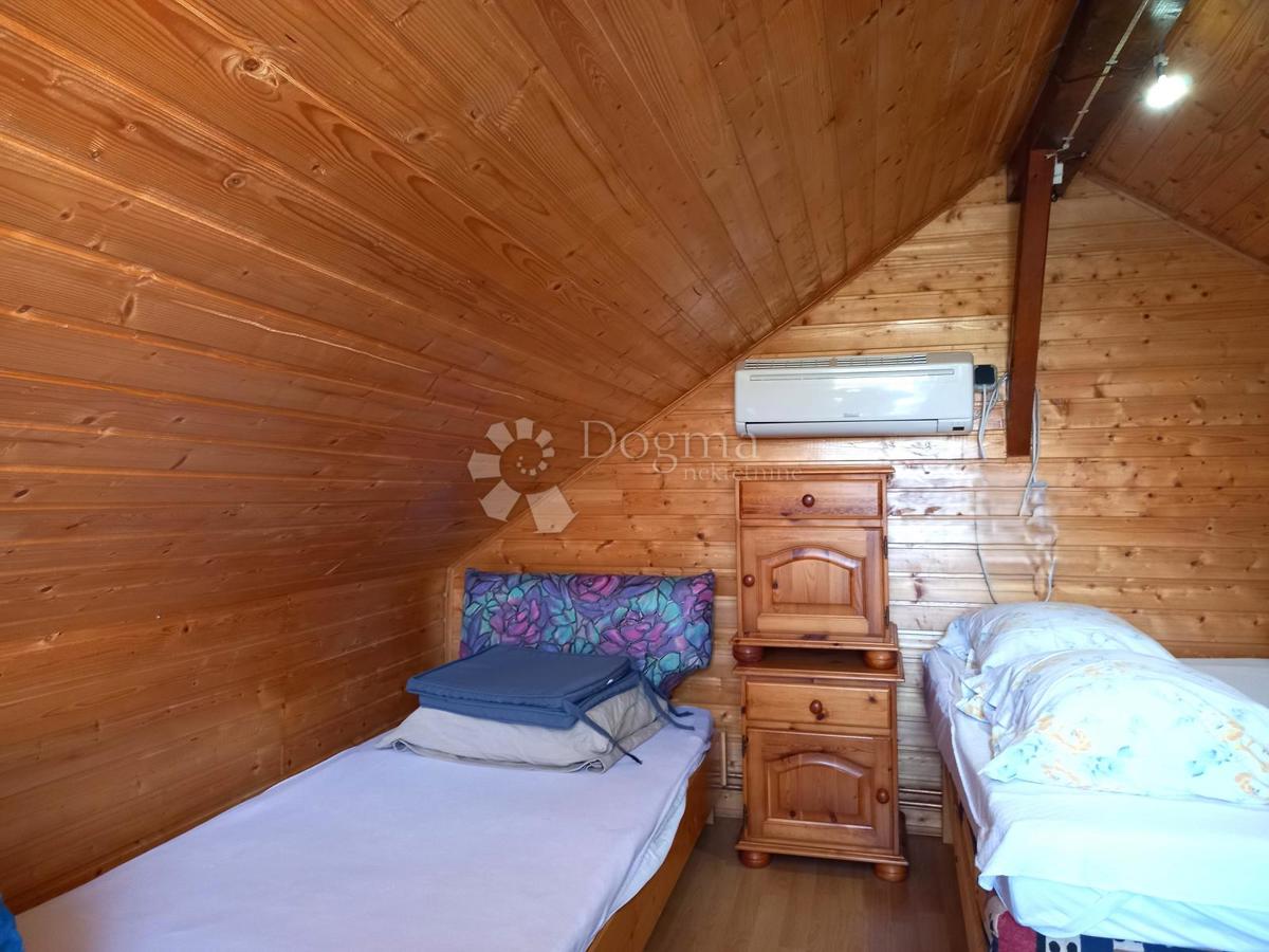 Casa con potenziale edificabile – via Mirna, Zambratija