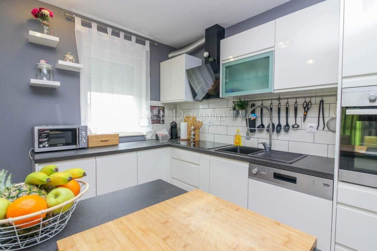 Allogio Plovanija, Zadar, 80,84m2