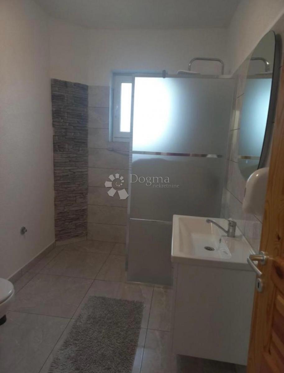 Casa Lipovac, Rakovica, 350m2