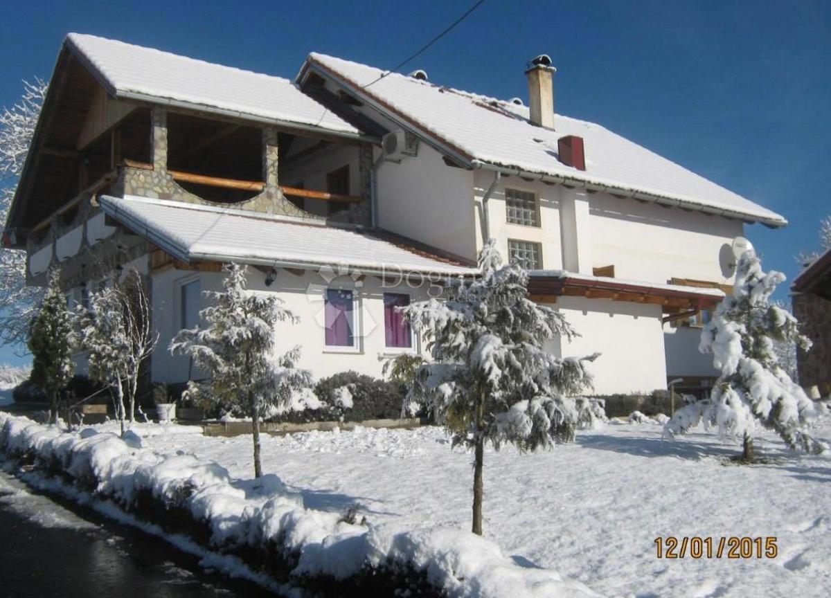 Casa Lipovac, Rakovica, 350m2