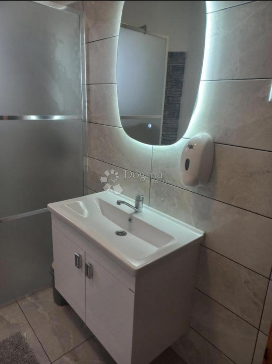 Casa Lipovac, Rakovica, 350m2