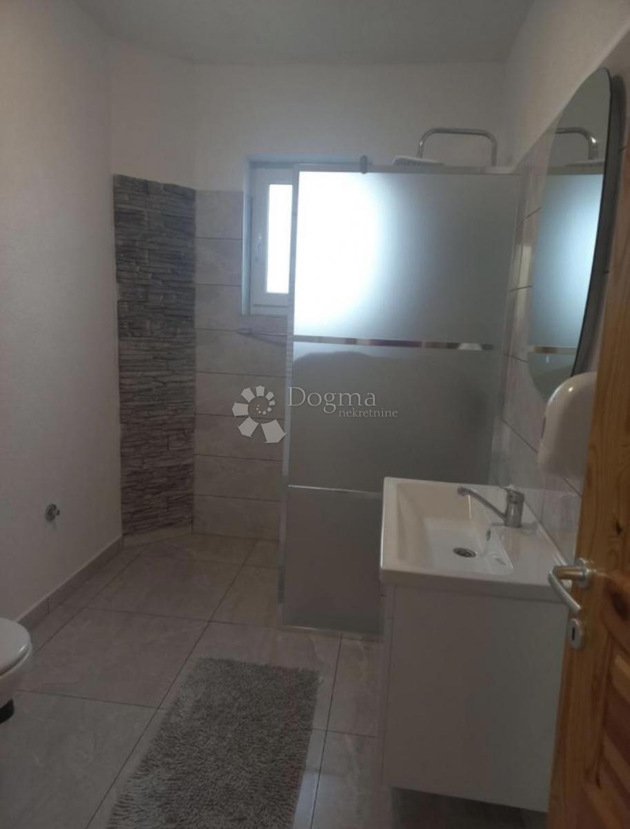 Casa Lipovac, Rakovica, 350m2