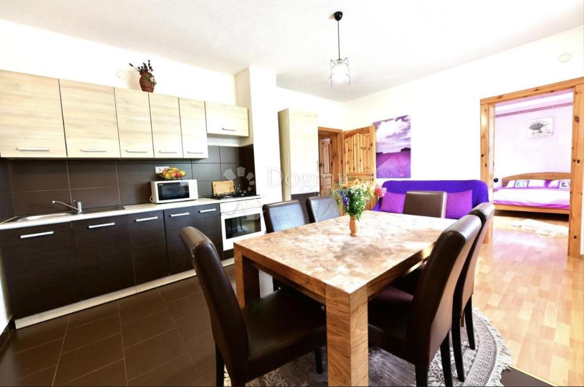 Casa Lipovac, Rakovica, 350m2