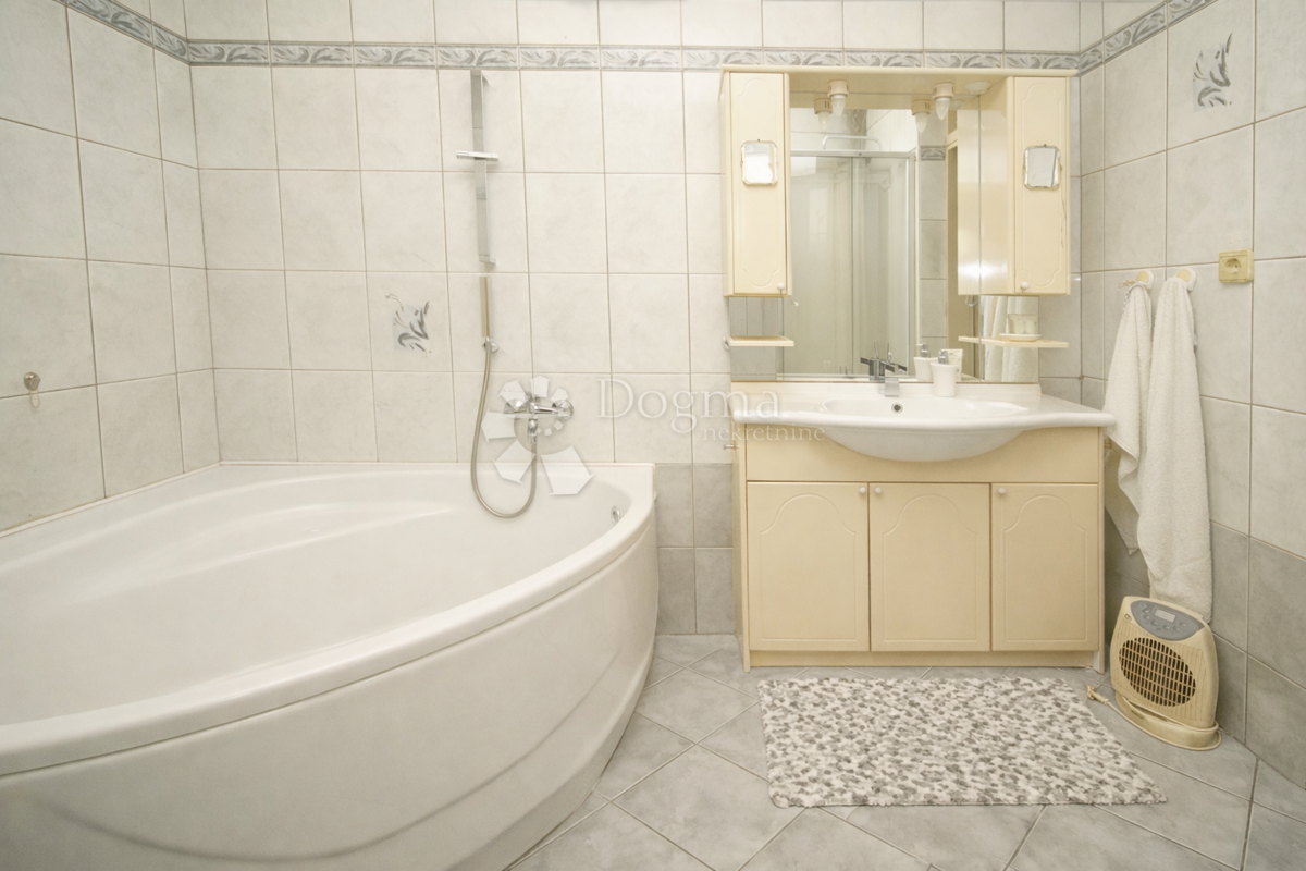 Casa Tar, Tar-Vabriga, 300m2