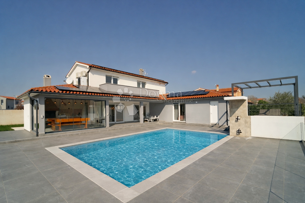 Casa Svetvinčenat, 180m2