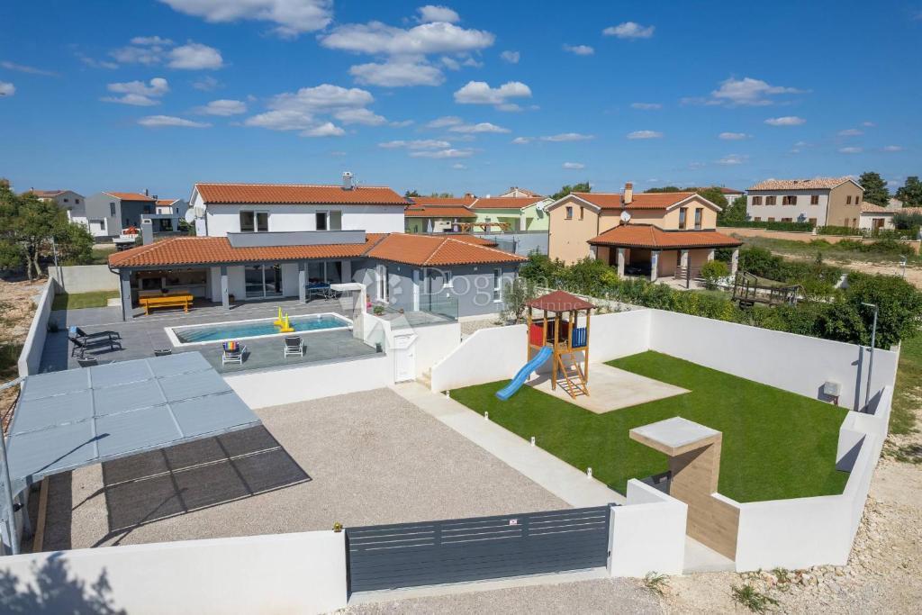 Casa Svetvinčenat, 180m2