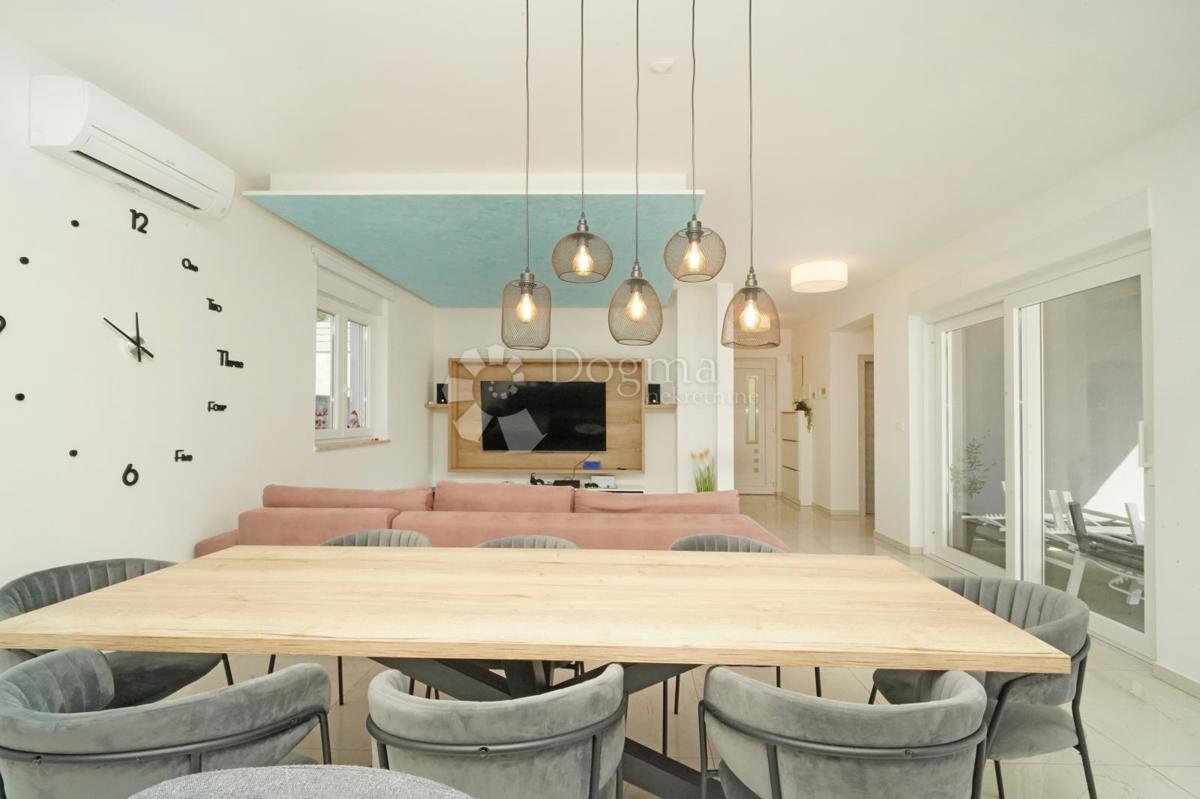 Casa Svetvinčenat, 180m2