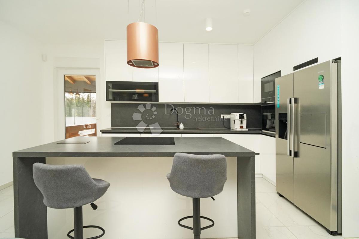 Casa Svetvinčenat, 180m2