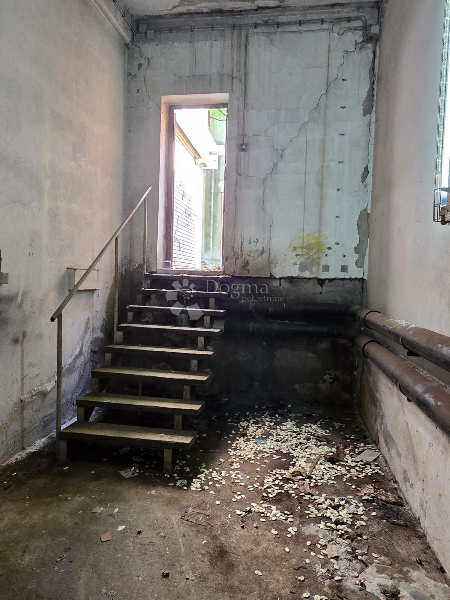 Locale commerciale Centar, Varaždin, 225,10m2