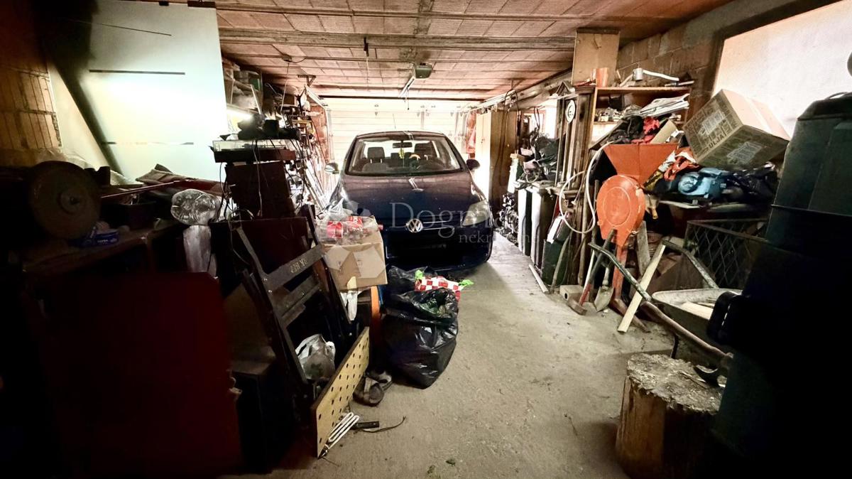 Casa Petruševec, Peščenica - Žitnjak, 192m2