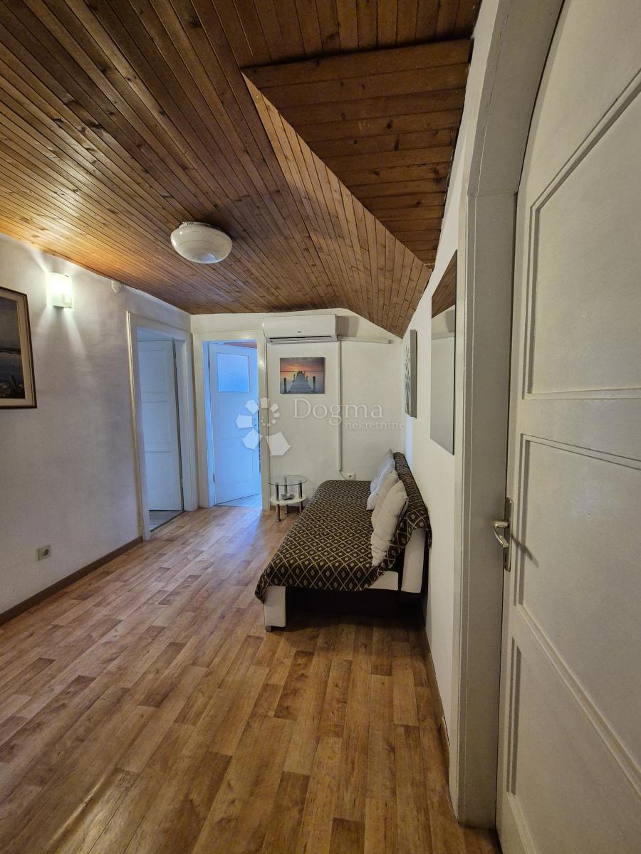 Allogio Manuš, Split, 60m2