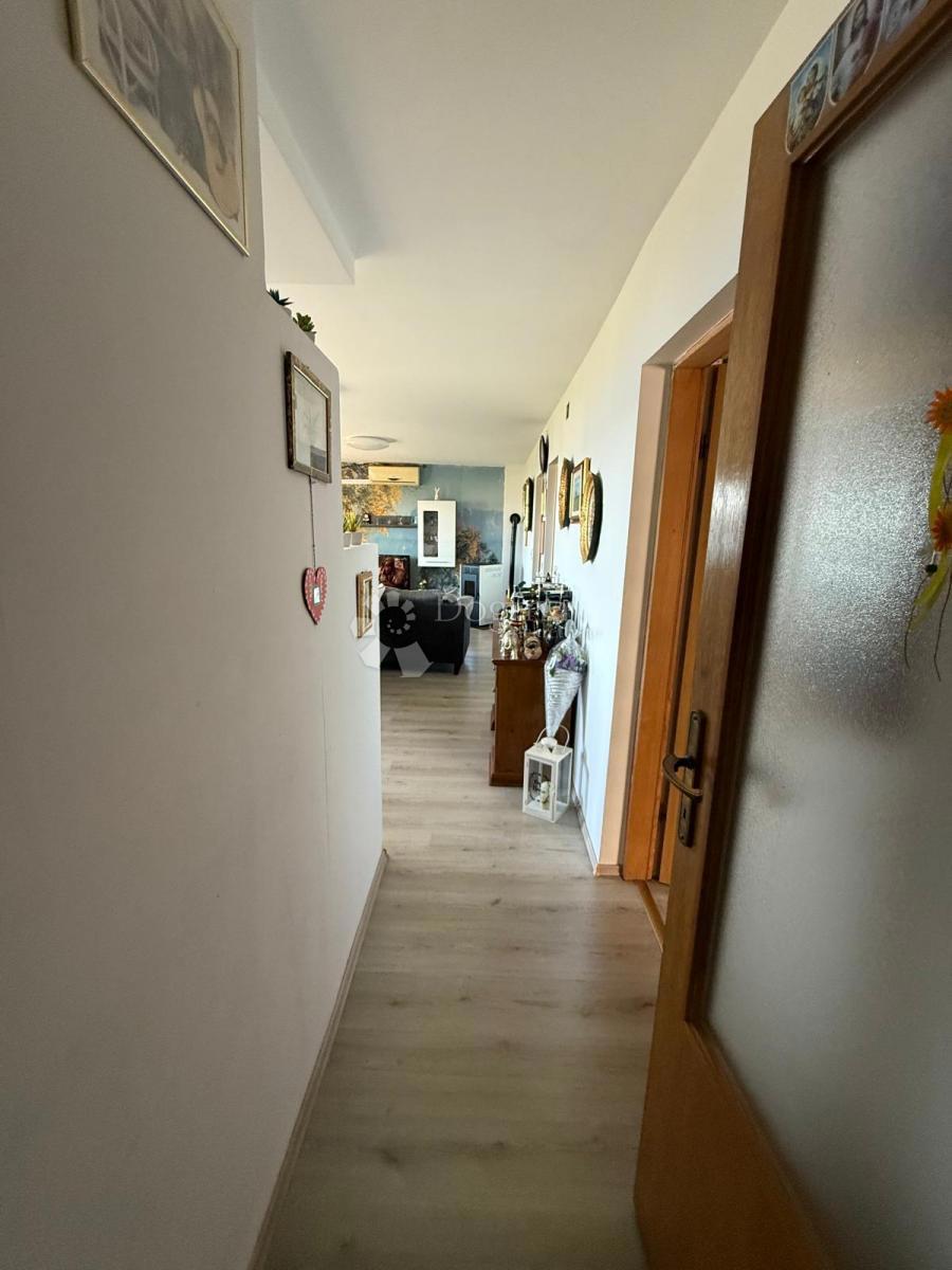 Casa Karlobag, 300m2