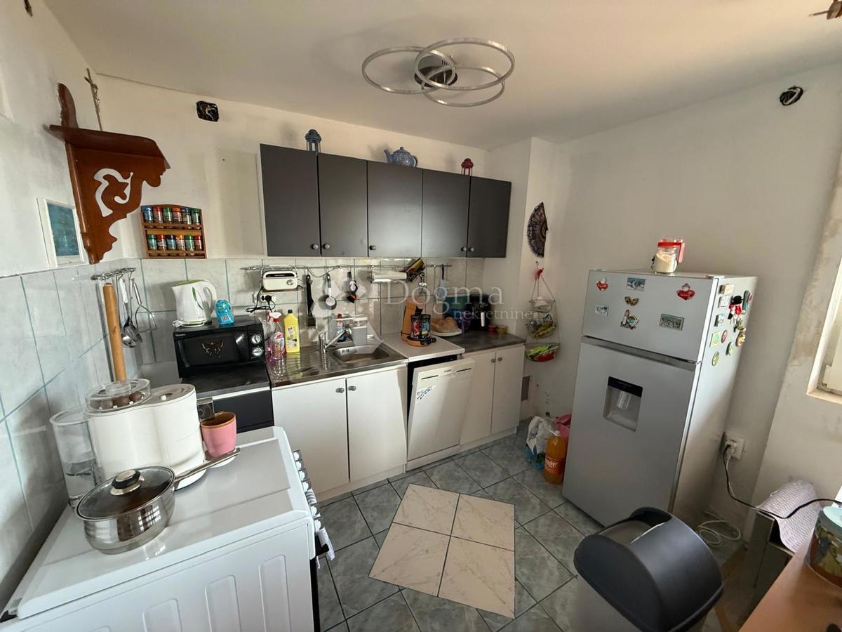 Casa Karlobag, 300m2