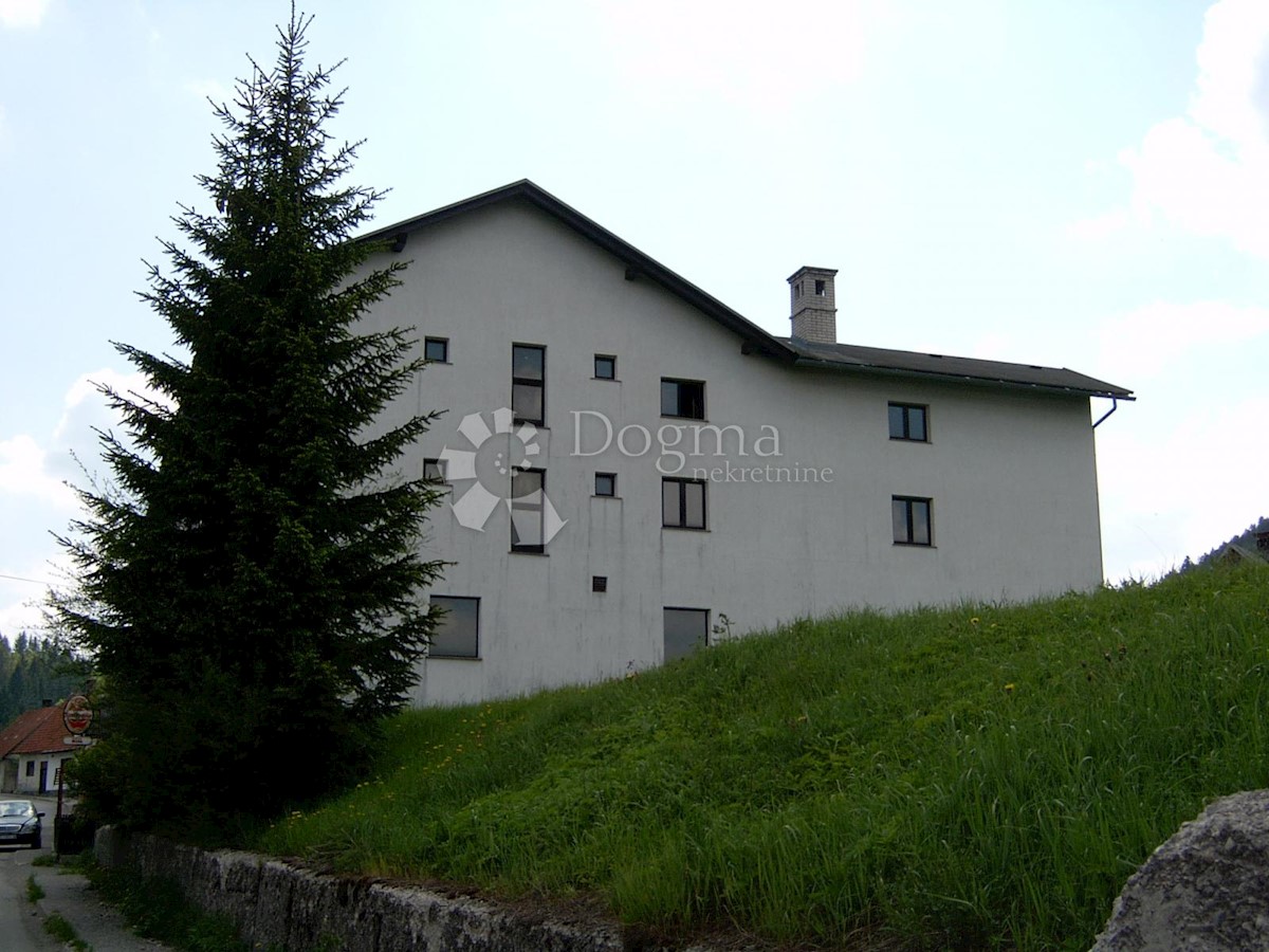 Albergo Tršće, Čabar, 1.900m2