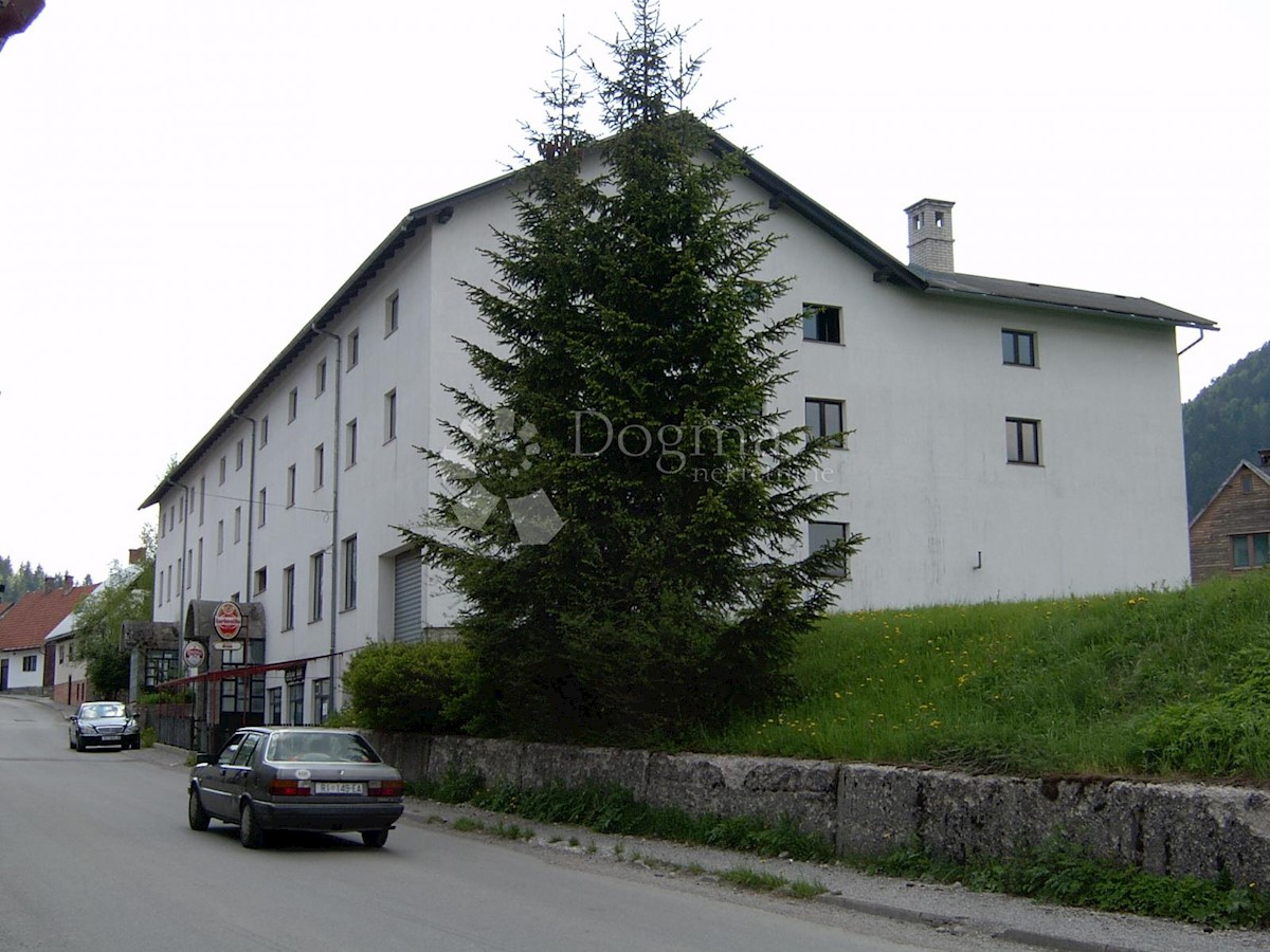 Albergo Tršće, Čabar, 1.900m2