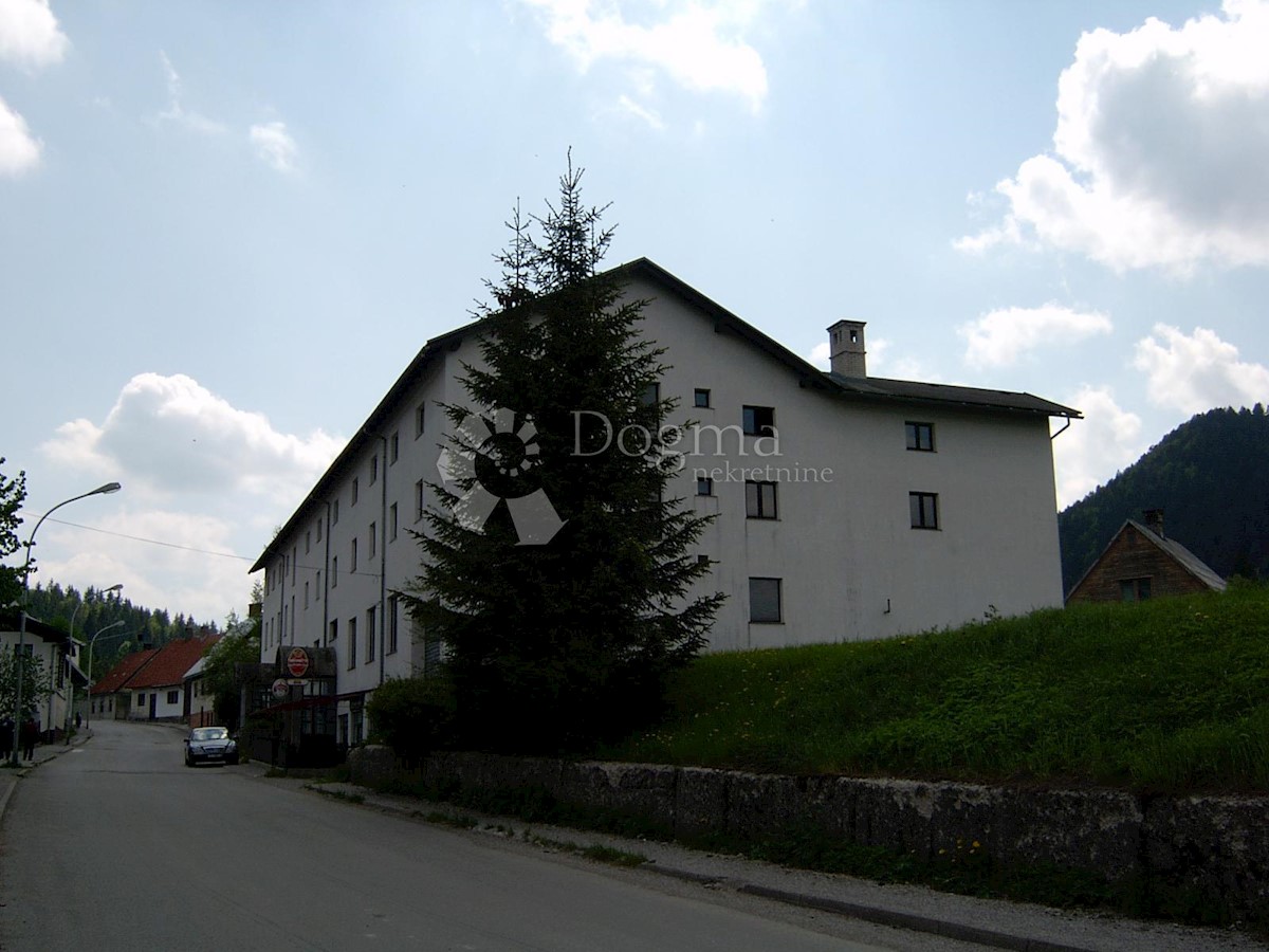 Albergo Tršće, Čabar, 1.900m2