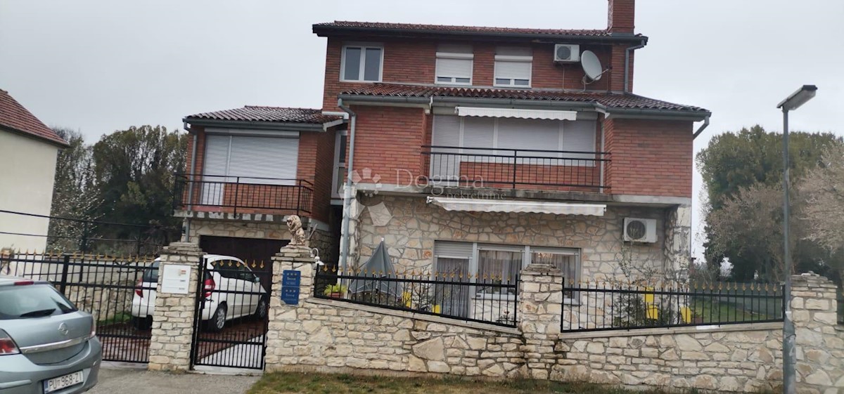 Casa Valbandon, Fažana, Da, 290m2