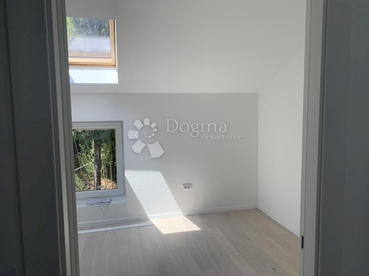 Allogio Opatija - Centar, Opatija, 77m2