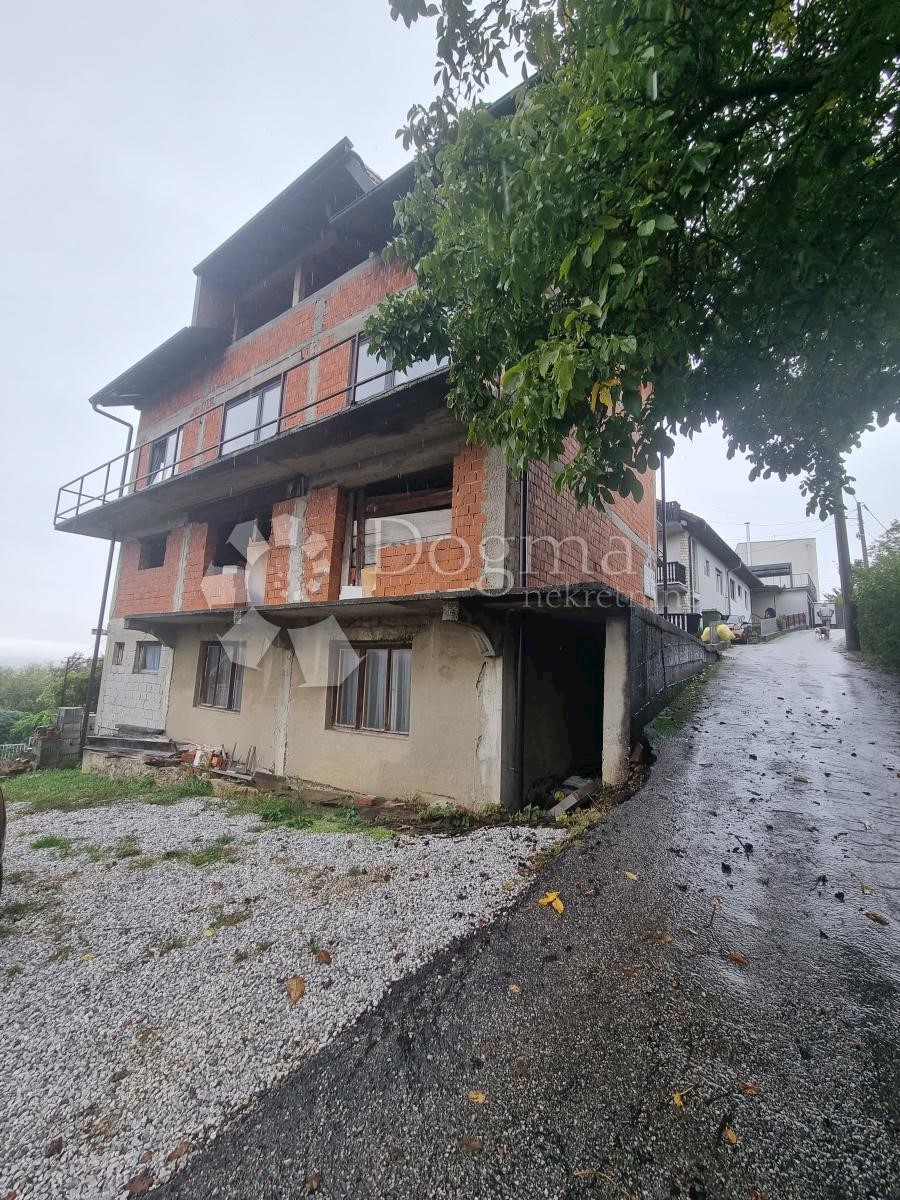 Casa Donje Vrapče, Stenjevec, 296m2