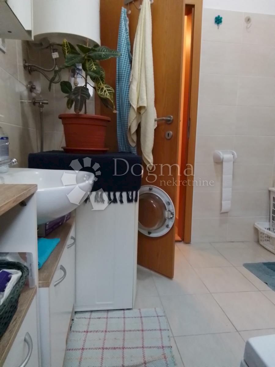 Allogio Fažana, 77,59m2