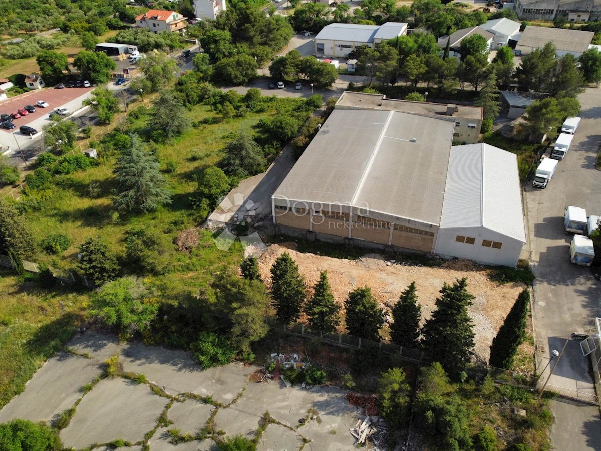 Locale commerciale Bilice, Šibenik - Okolica, 2.200m2