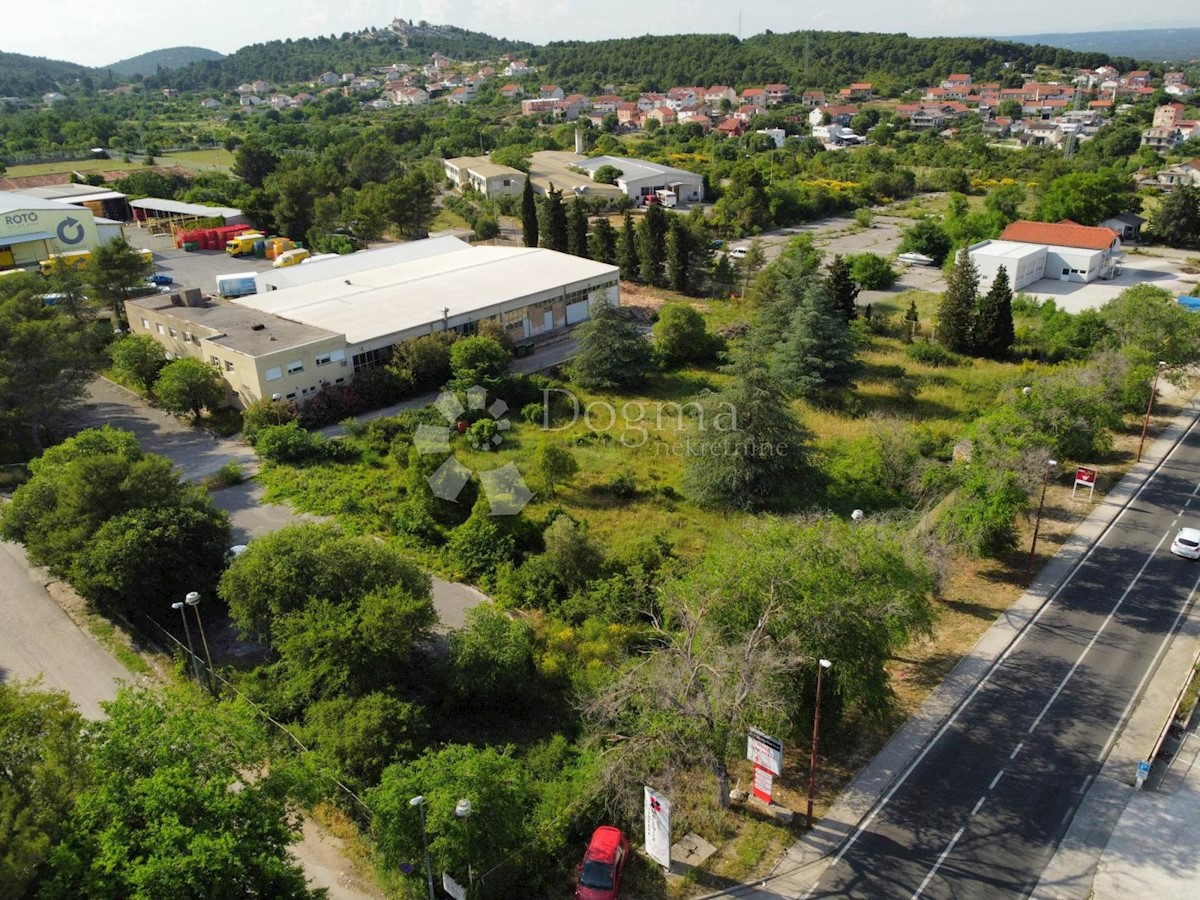 Locale commerciale Bilice, Šibenik - Okolica, 2.200m2