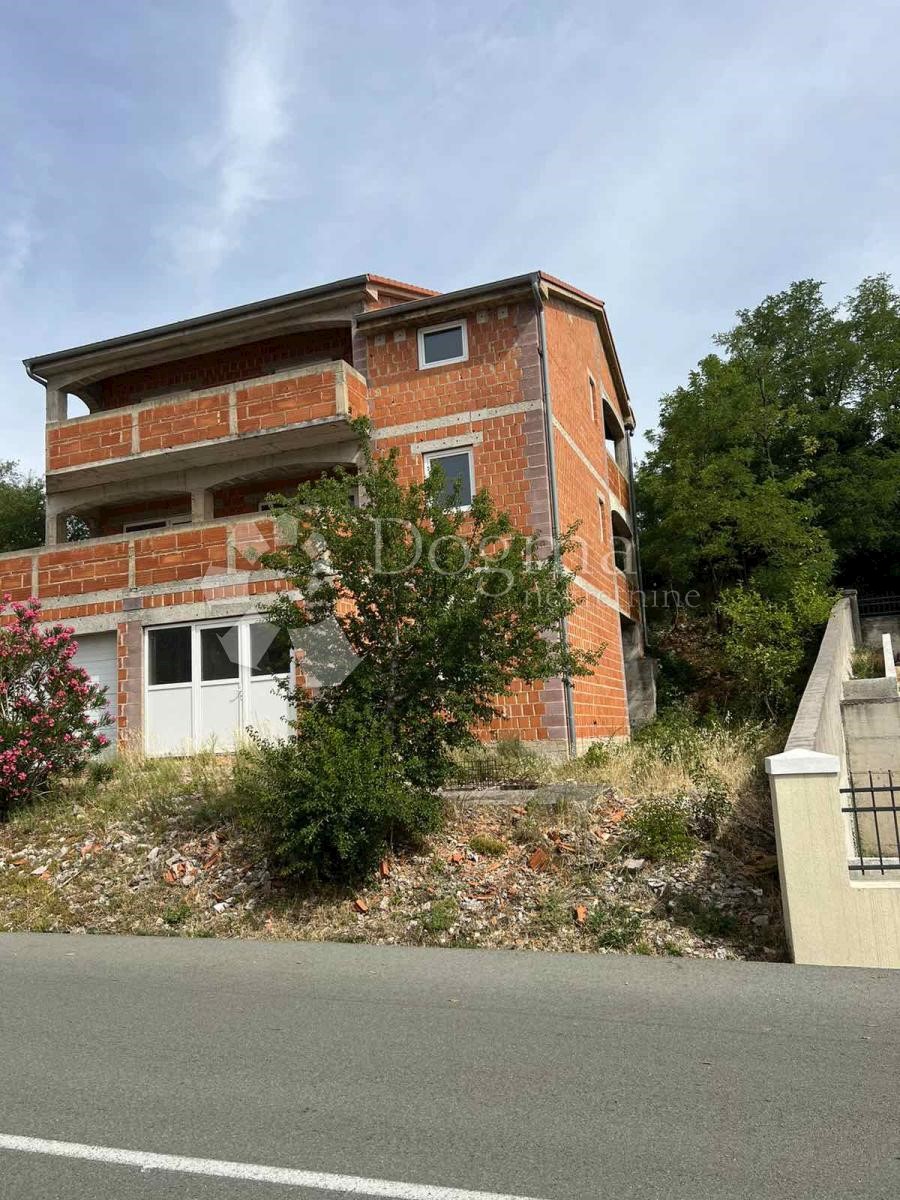 Casa Kraljevica, 402,42m2