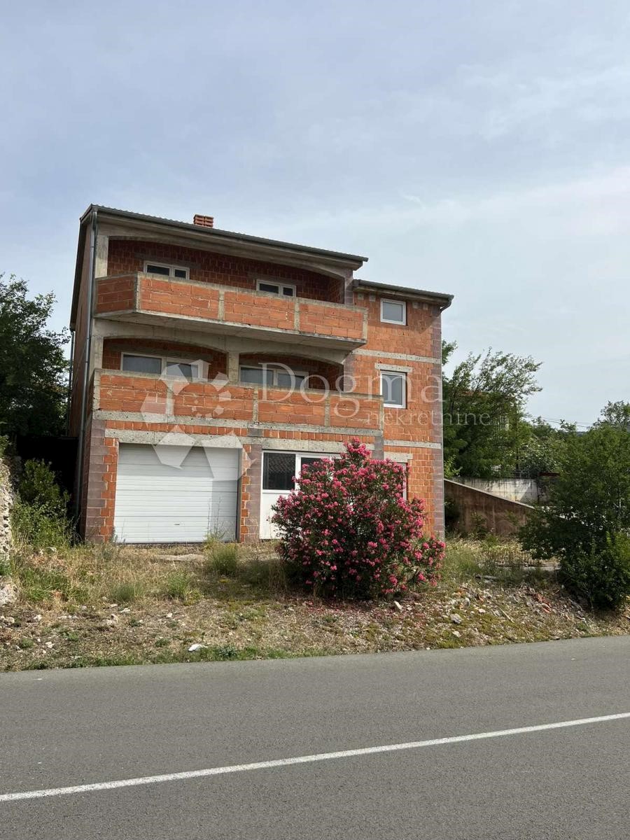 Casa Kraljevica, 402,42m2