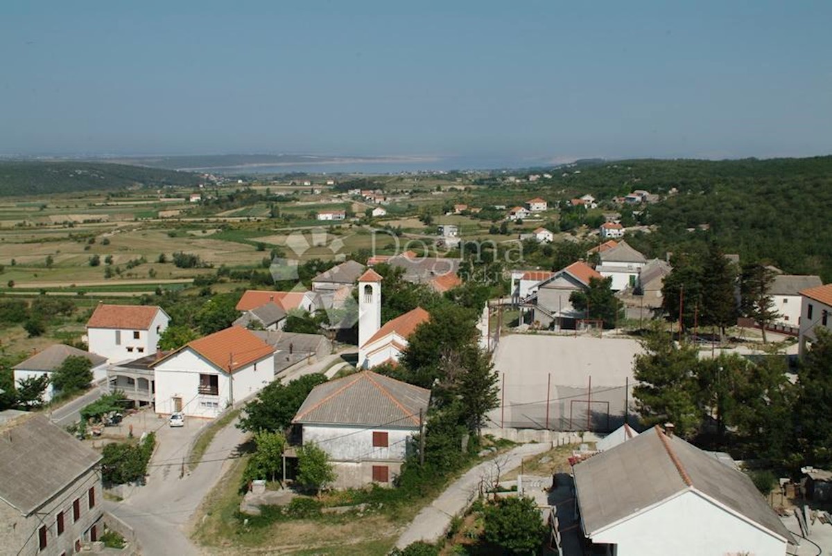 Terreno Radovin, Ražanac, 1.197m2