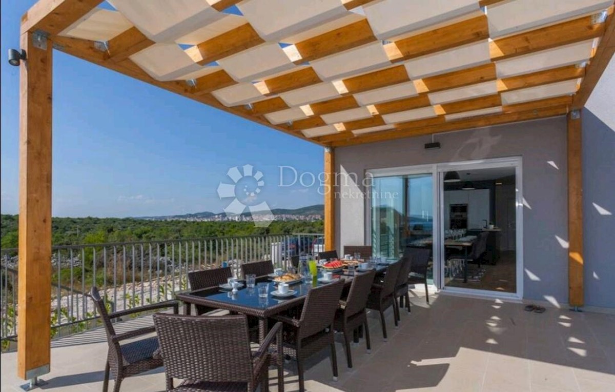 Casa Brodarica, Šibenik - Okolica, 225m2