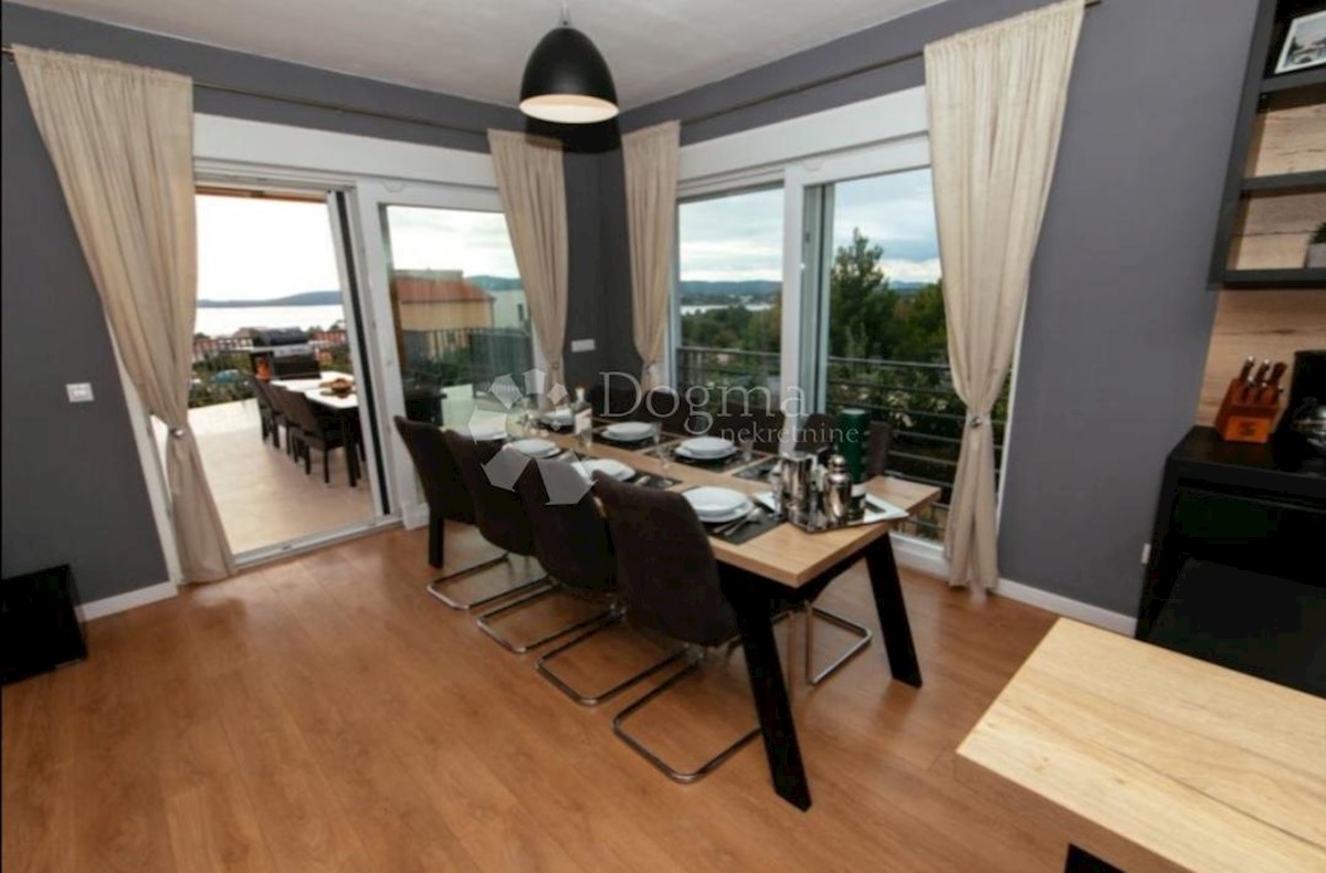 Casa Brodarica, Šibenik - Okolica, 225m2