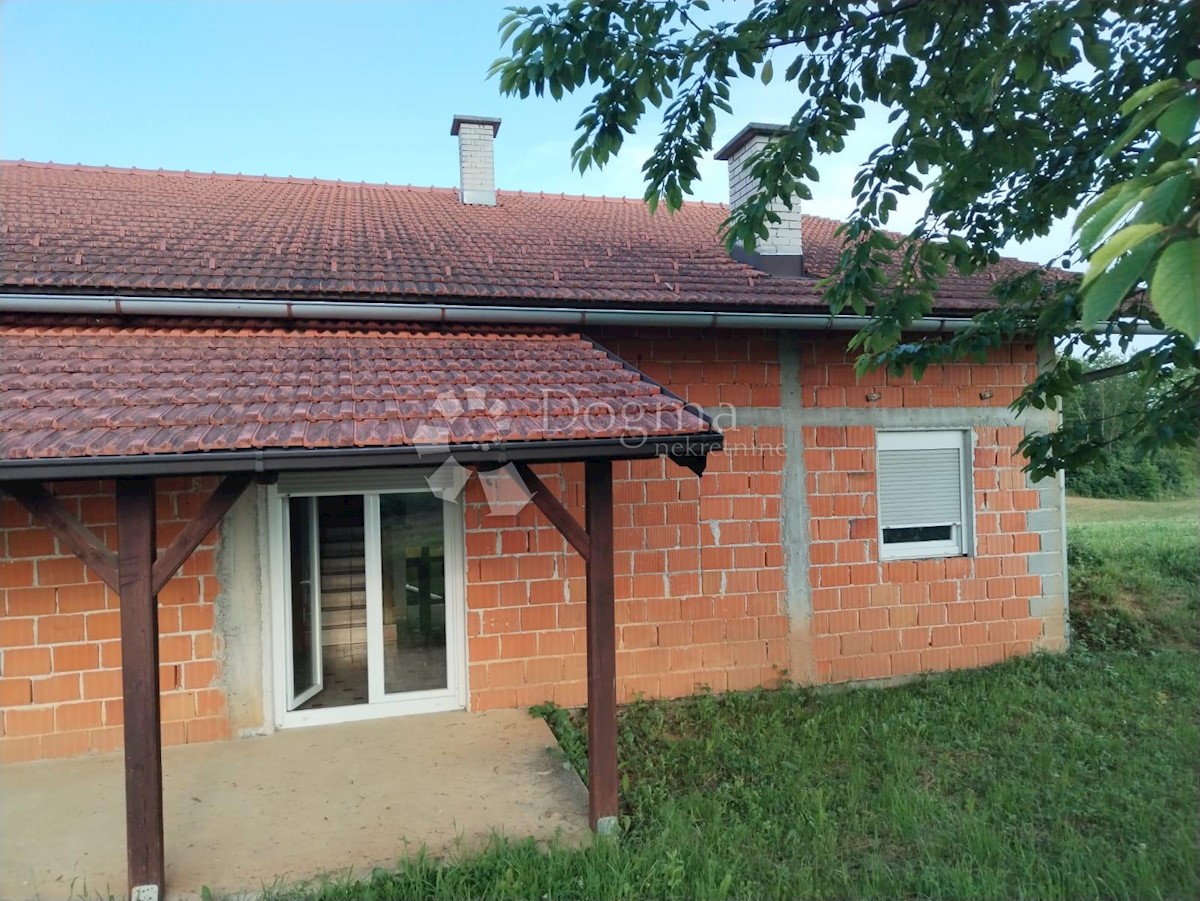 Casa Mrežnički Varoš, Duga Resa, 160m2