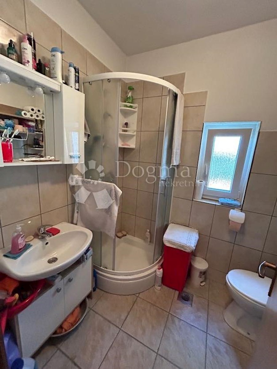 Casa Drenovac Radučki, Gospić - Okolica, 100m2