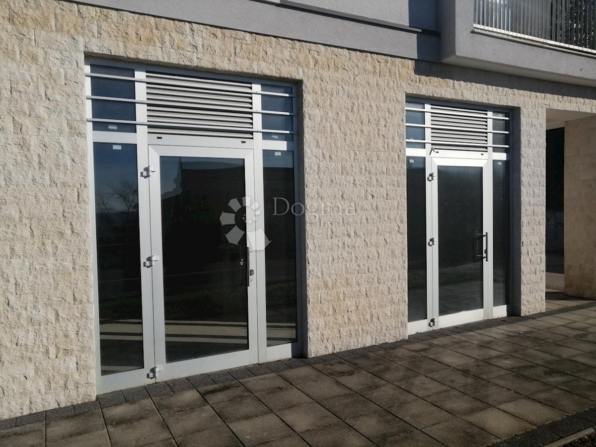 Locale commerciale Krnjevo, Rijeka, 89,67m2