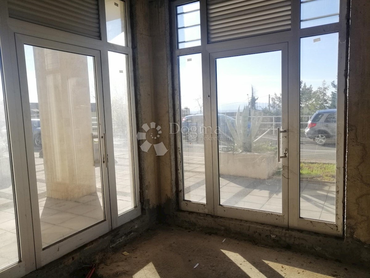 Locale commerciale Krnjevo, Rijeka, 89,67m2