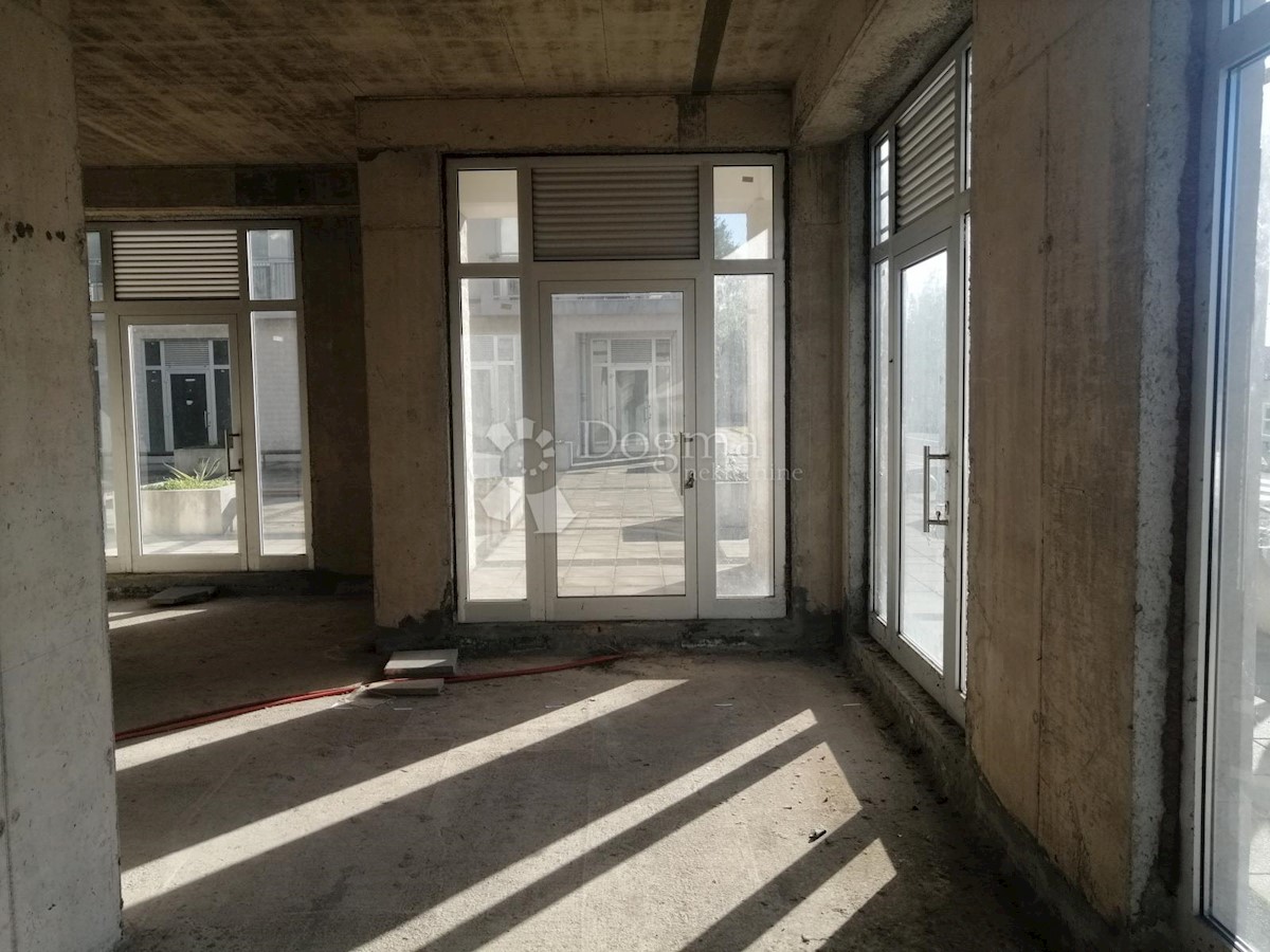 Locale commerciale Krnjevo, Rijeka, 89,67m2