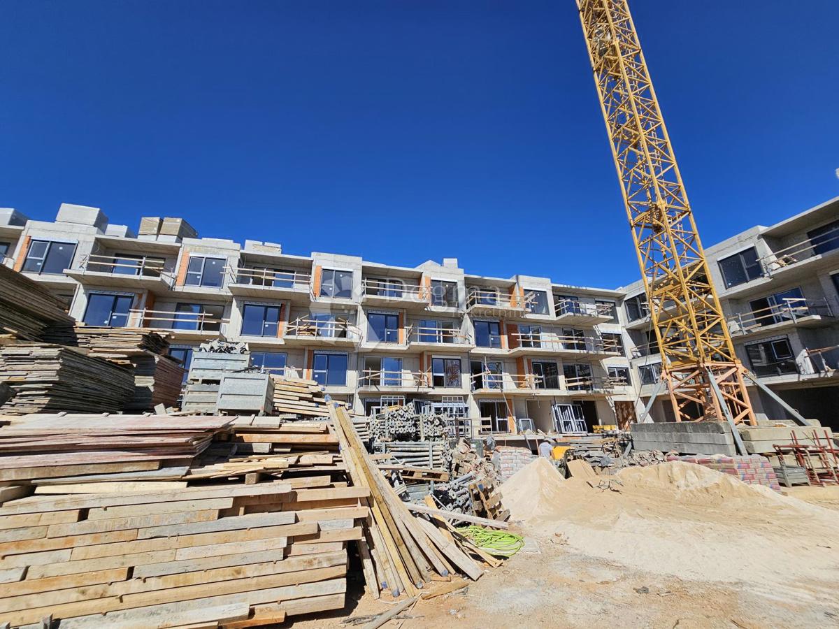 Umago, nuova costruzione,