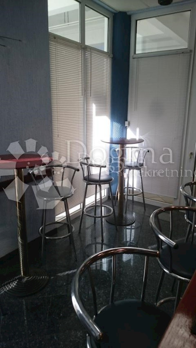 Locale commerciale Senj, 60m2