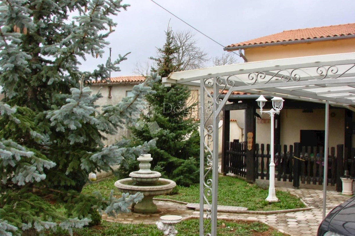 Casa Jurići, Žminj, 93m2