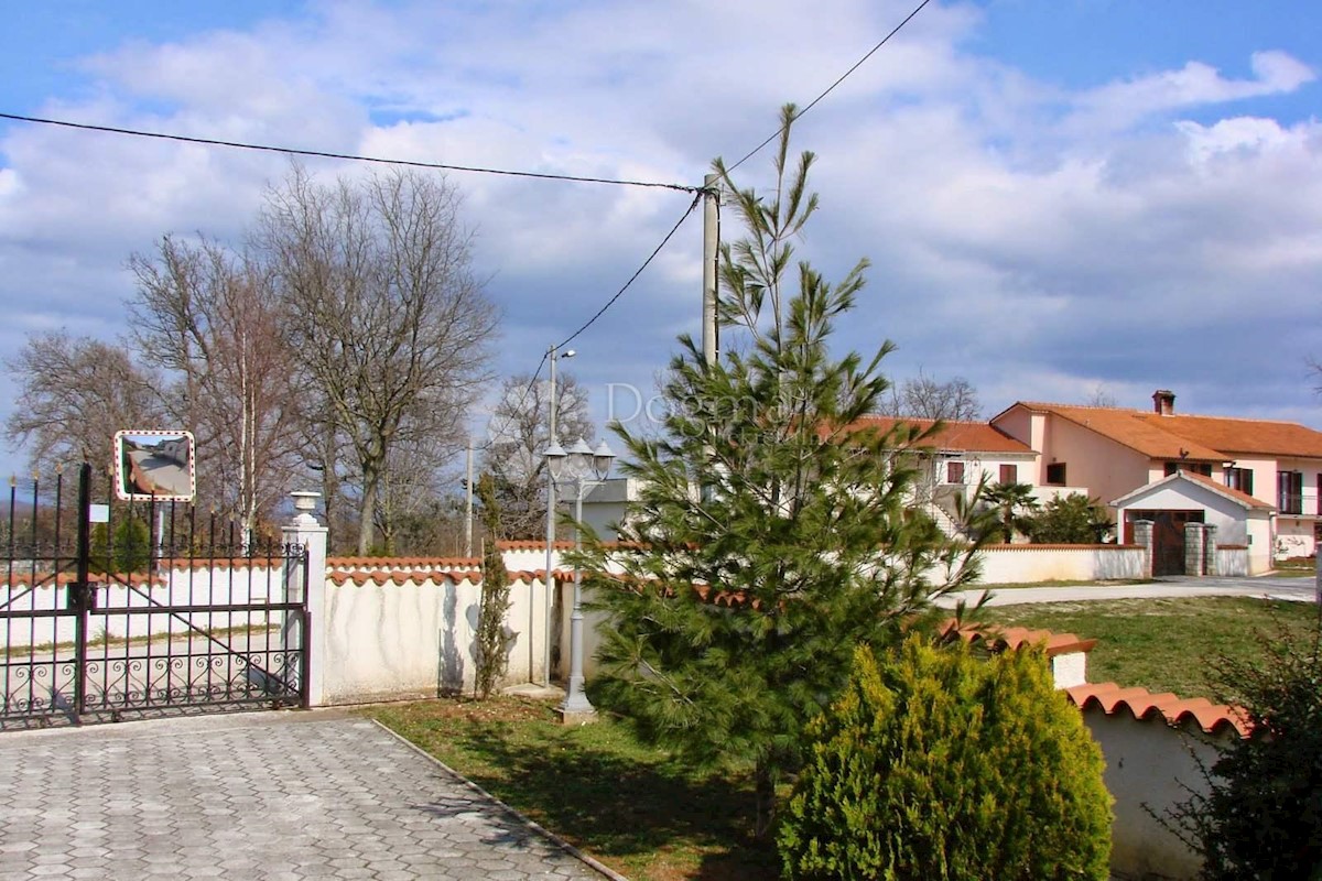 Casa Jurići, Žminj, 93m2