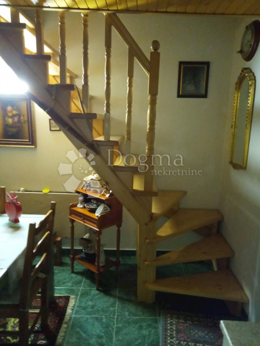 Casa Jurići, Žminj, 93m2