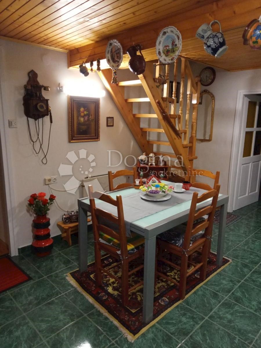 Casa Jurići, Žminj, 93m2