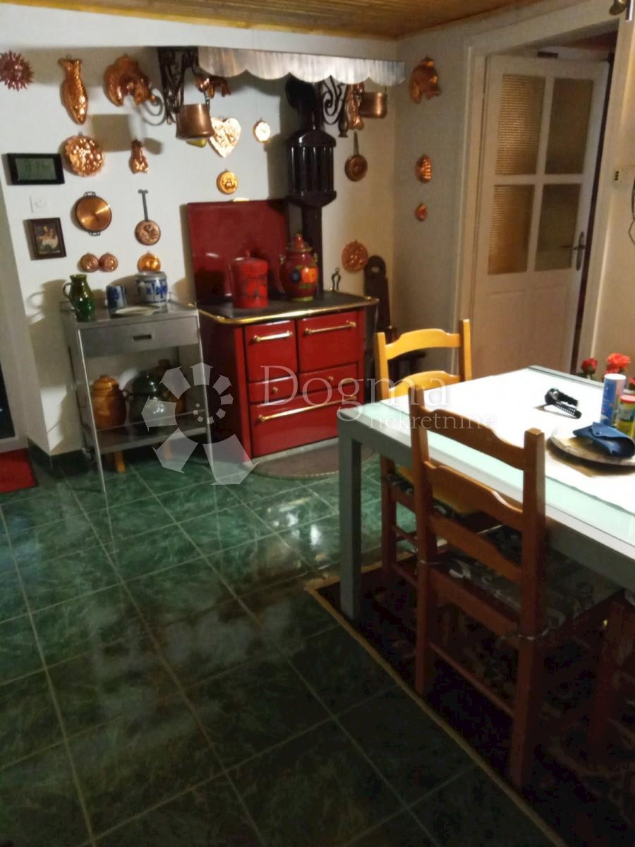 Casa Jurići, Žminj, 93m2