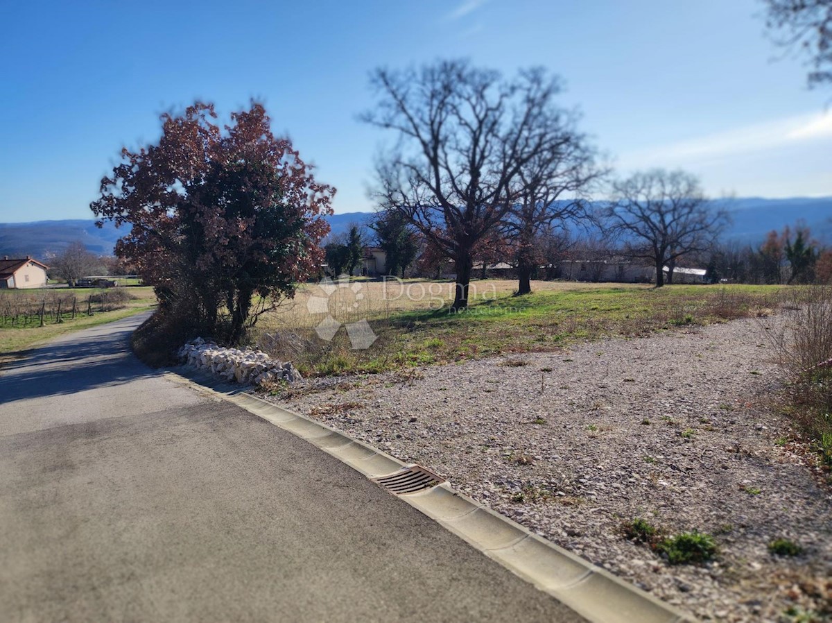 Terreno Buzet, 1.276m2