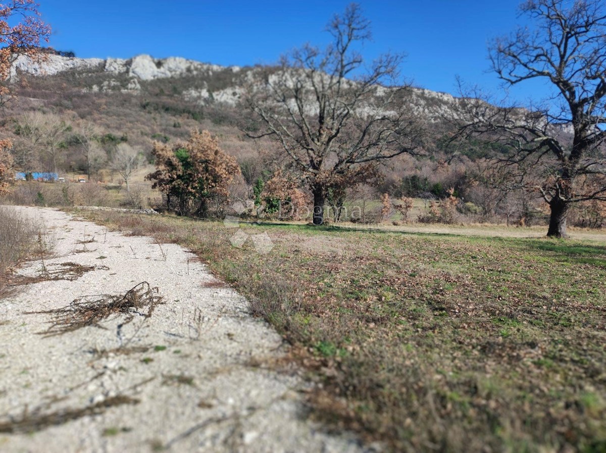 Terreno Buzet, 1.276m2