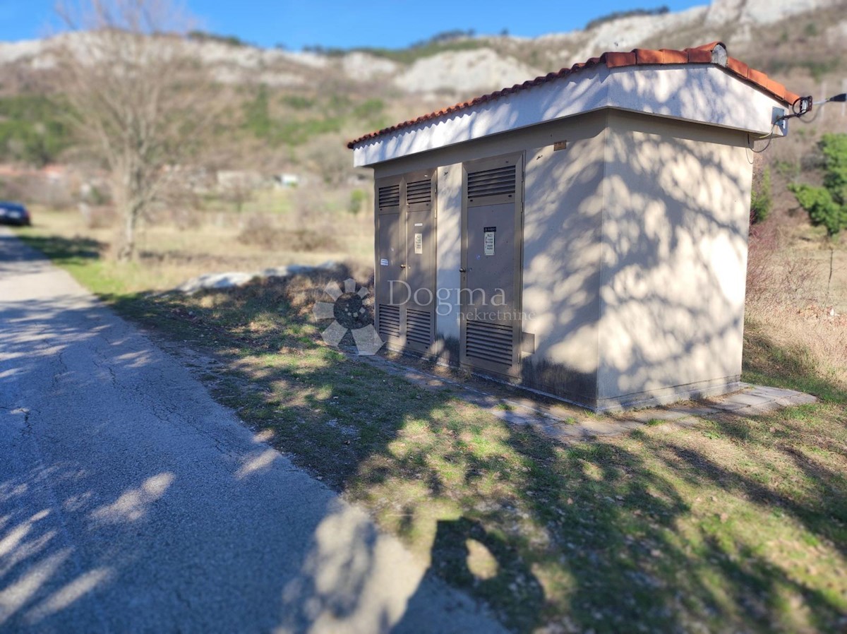 Terreno Buzet, 1.276m2
