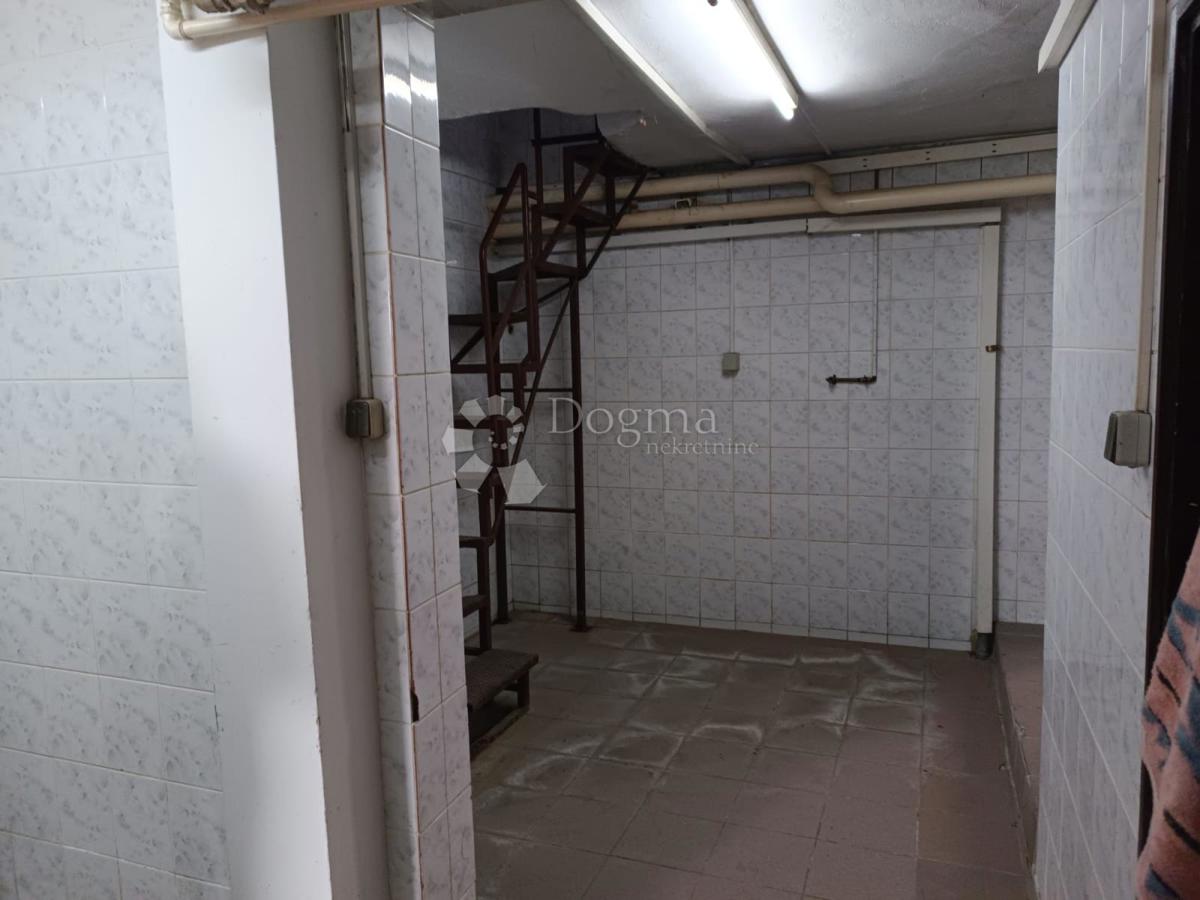 Locale commerciale Donja Dubrava, 150m2