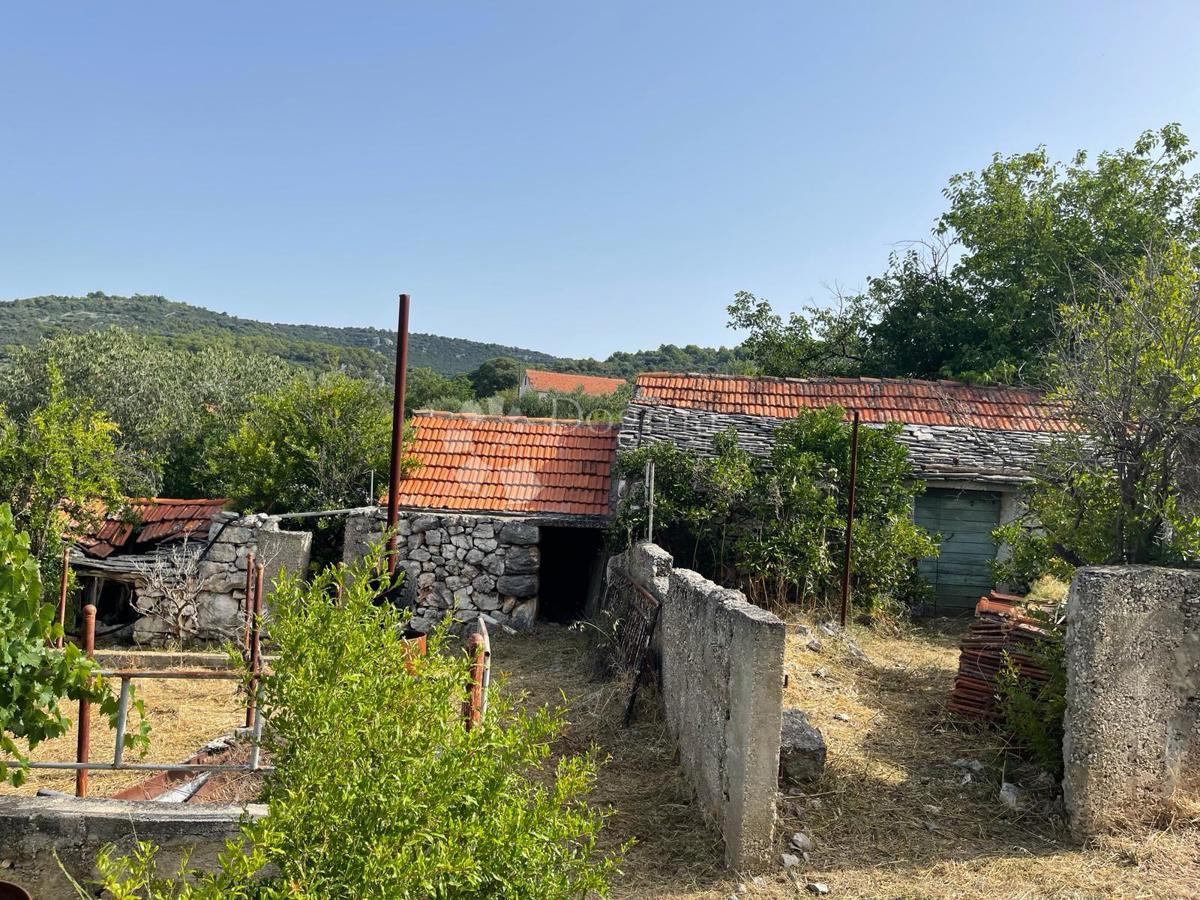 Terreno Vinišće, Marina, 915m2